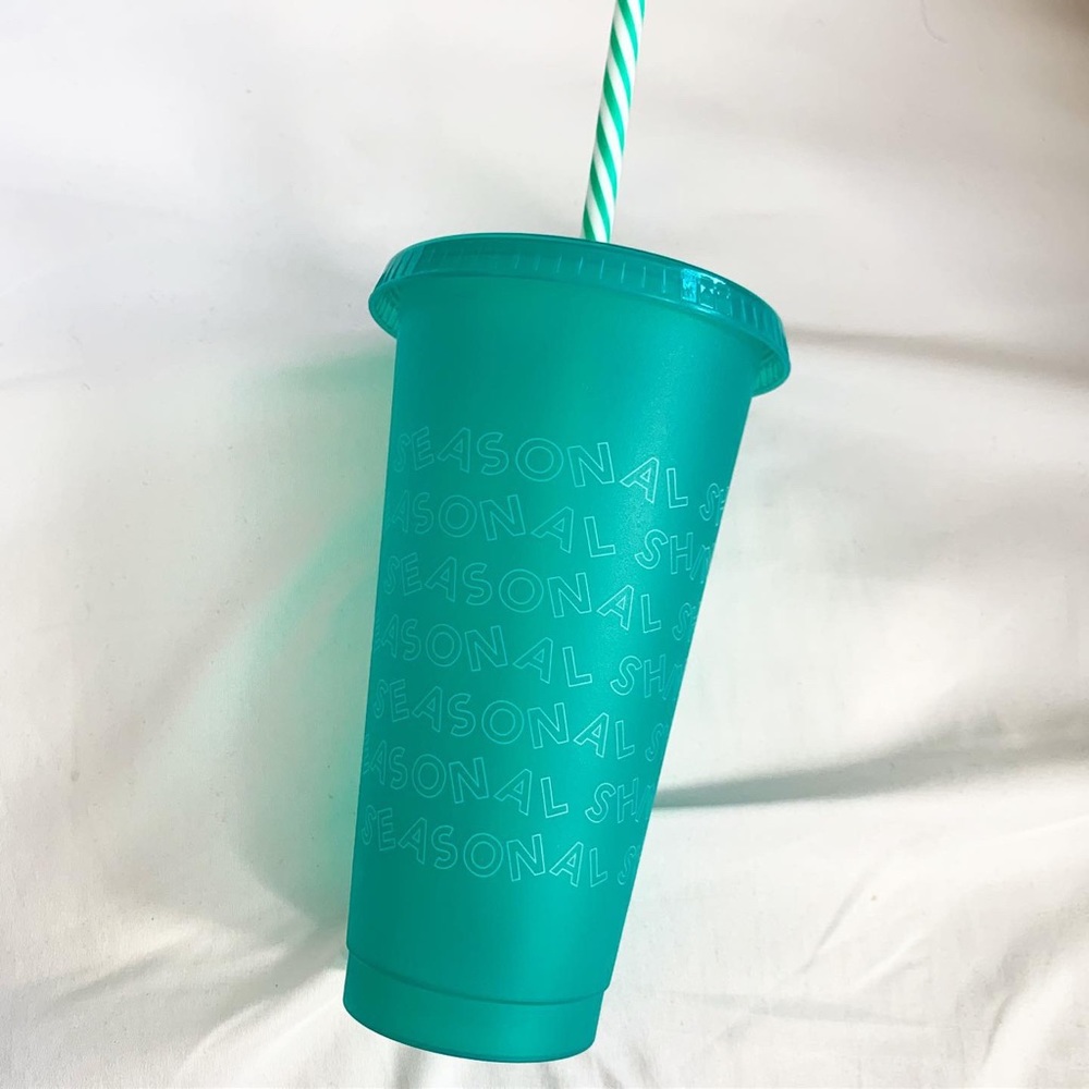 STARBUCKS holiday Reusable cups - Picture 5 of 7